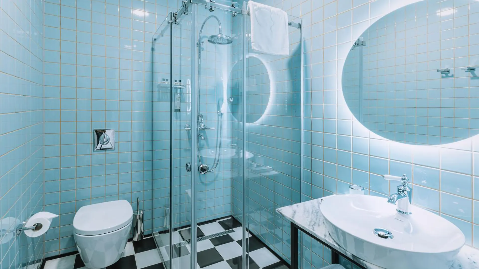 Hotel Twenties Tbilisi - Stay & Dine