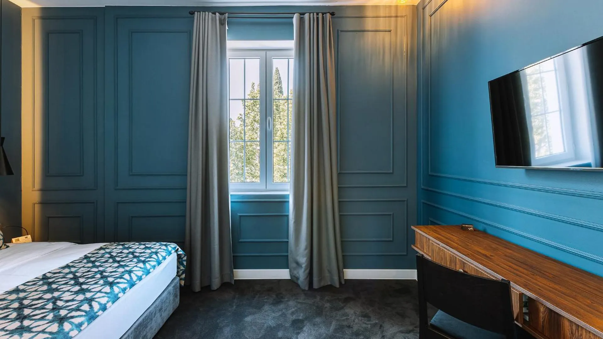 Hotel Twenties Tbilisi - Stay & Dine